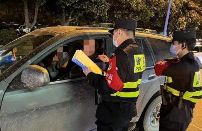 江陵警方集中攻坚  抓获5名吸毒人员