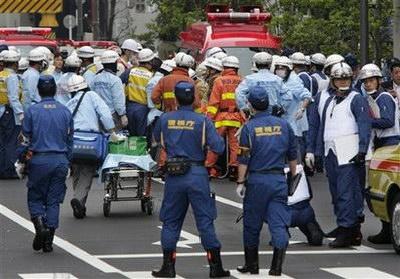 日本东京都发生列车上持刀伤人并纵火事件
