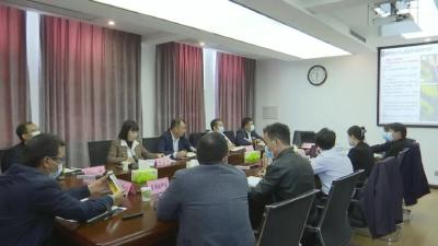 江陵县召开交通重点项目汇报会
