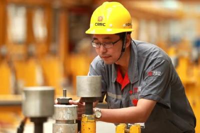 大国工匠！上海一线工人登上国家科技最高荣誉殿堂 