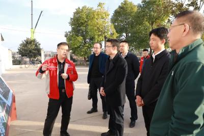 江陵县召开县校合作产业座谈会