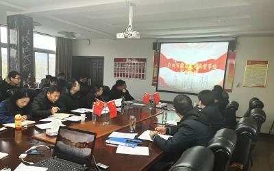 江陵开发区管委会传达荆州市第六次党代会重要精神、县委六届二次全体（扩大）会议精神并组织开展集中学习