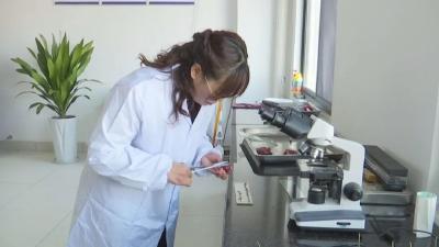 “荆州能人” | 群众“舌尖上的安全” 她守护了20年