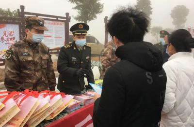 江陵县：征兵宣传进万家 报名参军掀热潮