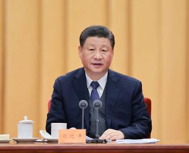 习近平同白俄罗斯总统卢卡申科就中白建交30周年互致贺电