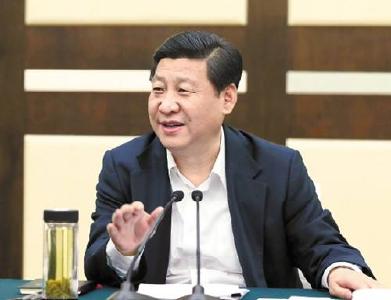 习近平同印度尼西亚总统佐科通电话