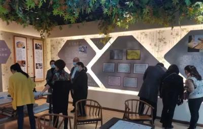 郝穴镇组织社区党组织书记赴荆州区、沙市区  学习党建引领基层社会治理工作经验