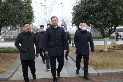 加快建设有品有位的智慧江陵！全运宝调研江陵城市管理、智慧城市建设工作