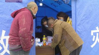 返江必看！记者实地探访江陵高速出入口疫情管控情况