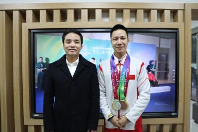 李先刚开展节前走访慰问活动