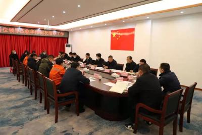 李先刚调研华伟制衣项目建设情况