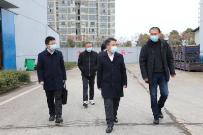 李先刚调研联系企业和项目复工复产情况 