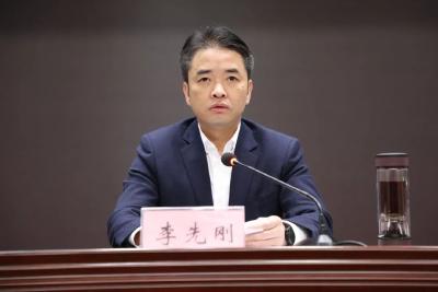 江陵县启动教育系统“双优化”整治百日攻坚行动