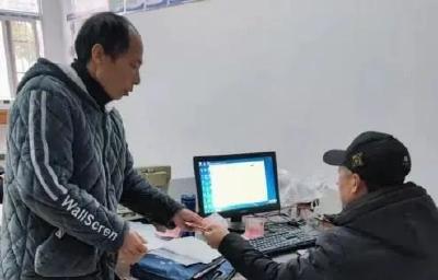 三湖拓荒牛劳务专业合作社倾情服务 助力小龙虾销售