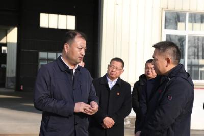 全运宝调研三湖、六合垸管理区 