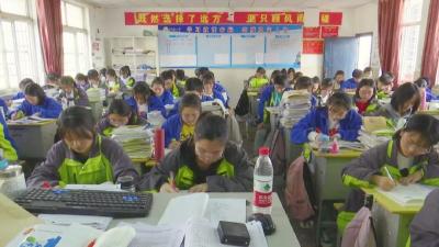 高三学子：奋力冲刺 备战高考 