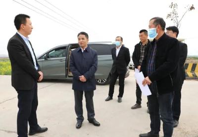李先刚开展巡林巡河并调研“三个合作社”工作