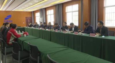 洪湖市到江陵开展推介洽谈活动