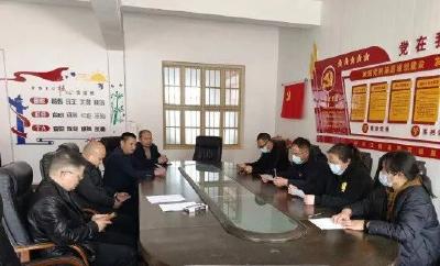熊河镇召开“双优化”整治百日攻坚行动——“两代表一委员”评教活动