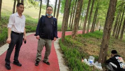 中省林业专家齐聚江陵把诊问脉