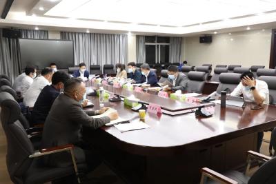 县委六届常委会召开2022年度第九次会议