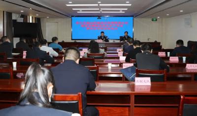 江陵县召开打击整治  枪爆违法犯罪联席会议  暨民爆物品安全生产  专业委员会全体成员会议