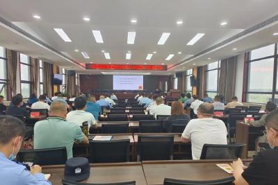 三湖管理区举行党委理论学习中心组第二次集中学习活动