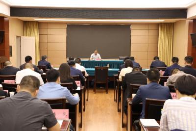 江陵县召开疫情防控工作会议