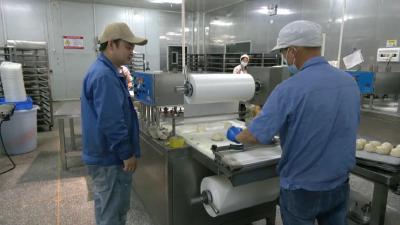 王军：从学徒工到研发土烧馍、熊掌饼、铁牛饼 