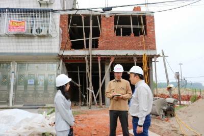 湖北日报聚焦江陵：护航群众自建住房安全