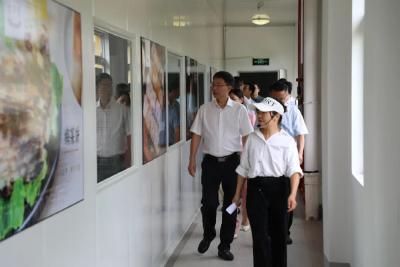湖北经济学院在我县“访企拓岗”