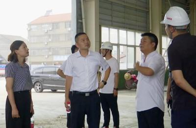 杨锋调研“铁牛智慧全民健身中心”项目建设情况