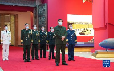 习近平在参观“领航强军向复兴——新时代国防和军队建设成就展”时强调再接再厉 锐意进取 埋头苦干 奋力实现建军一百年奋斗目标