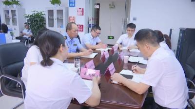 江陵县开展“12345”政务服务便民热线 “领导体验日”活动