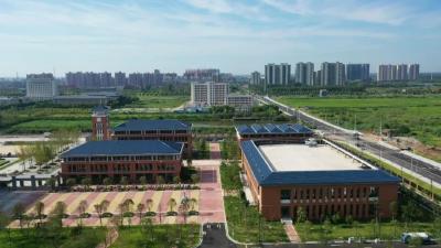 江陵一中：校银合作打造“智慧校园” 