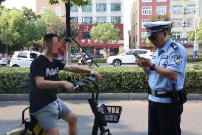 戴头盔、不逆行，我们一起文明出行