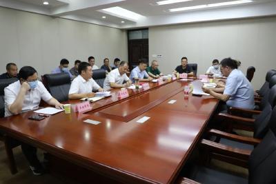 中国石油和化学工业联合会考察江陵