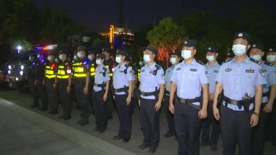 江陵公安组织开展“每周一清”行动