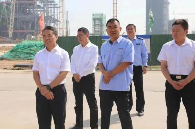 李先刚调研重点项目建设、全县综合交通安全工作