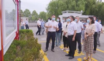周昌俊调研江陵县农村寄递物流体系建设工作