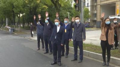 李先刚欢送石首、监利援江医疗队