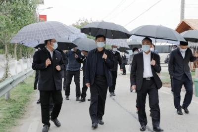 省委下基层实践活动第九巡回指导组来江陵调研共同缔造活动试点工作