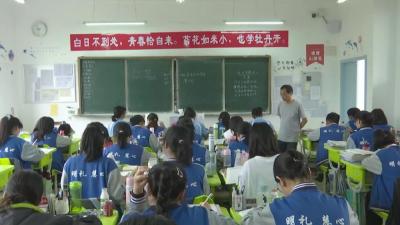 江陵：让城乡孩子公平受教育