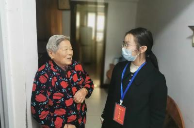 江陵组工干部：愿做璀璨星空中的一点光