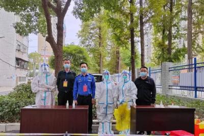 县城市管理执法局：汇聚“城管力量” 筑牢“防疫屏障” 