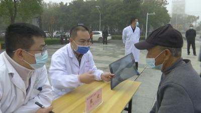 荆州市中心医院与江陵县人民医院联合开展大型义诊活动