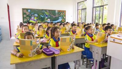 鲁迈可：争做名副其实的优秀少年 