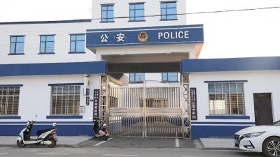 男子网购配件组装气枪！被江陵警方抓获