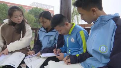 邓浩文：用真诚和善良演绎暖人心扉的歌