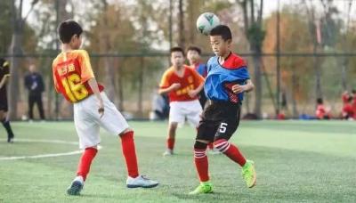 江陵县各中小学参加足球比赛捷报频传